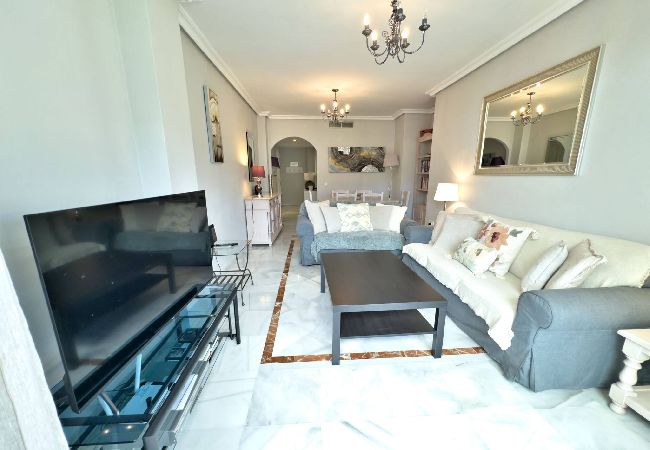 Apartamento en Marbella - Lor 52A.  Amplio Apartamento Cerca de la Playa.