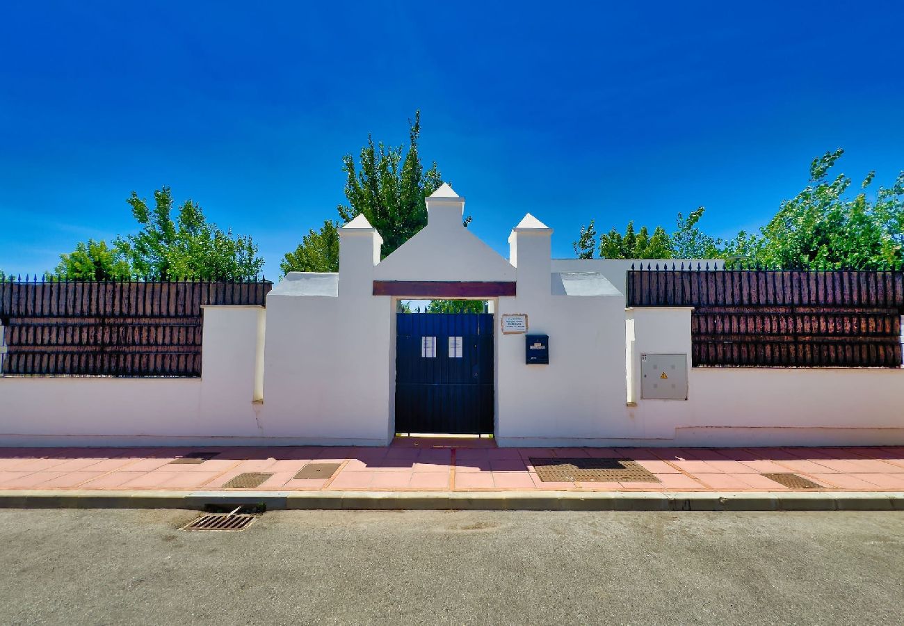 Casa adosada en Marbella - Adosada de Esquina junto al Golf en Marbella. 