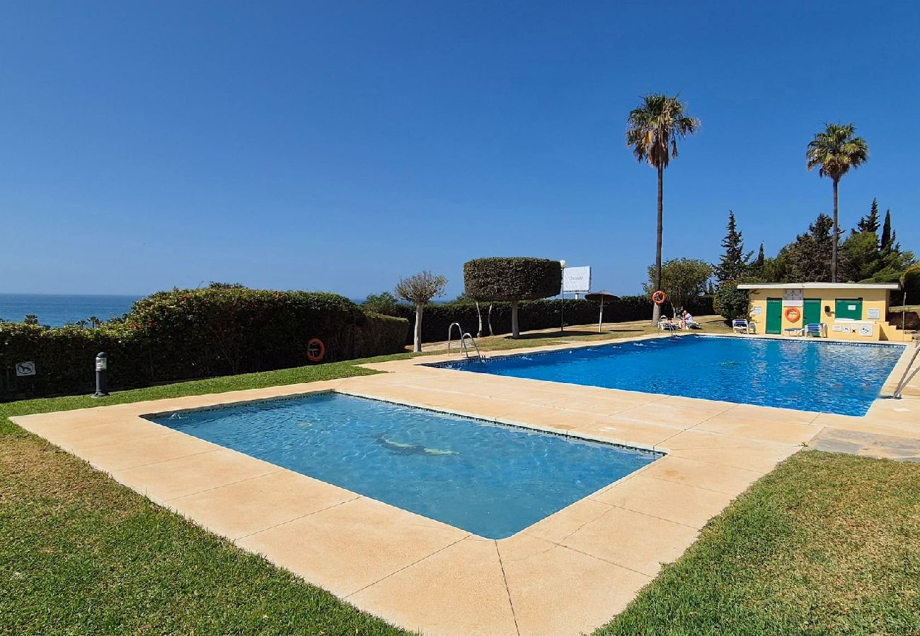 Apartamento en Marbella - Estupendo Apartamento Vacacional en Las Mimosas Golf