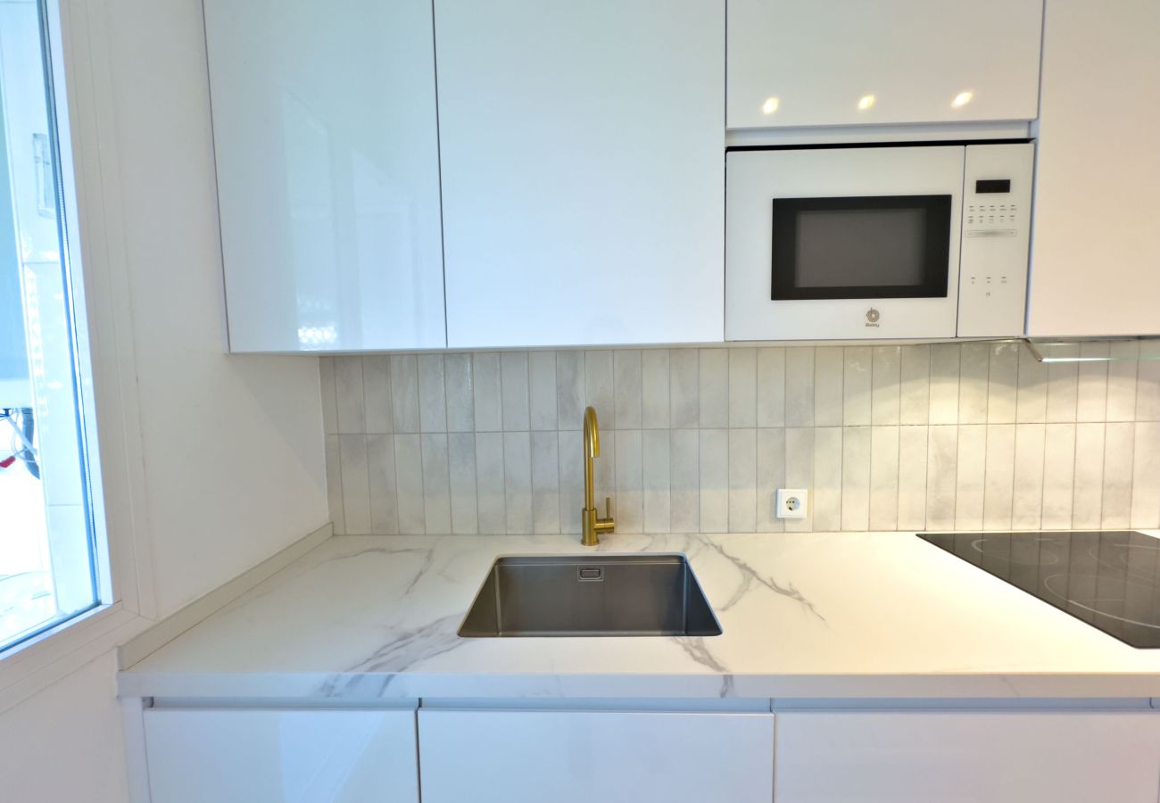 Apartamento en Marbella - Lorcrimar 2F. Moderno Apartamento Vacacional en Banús.