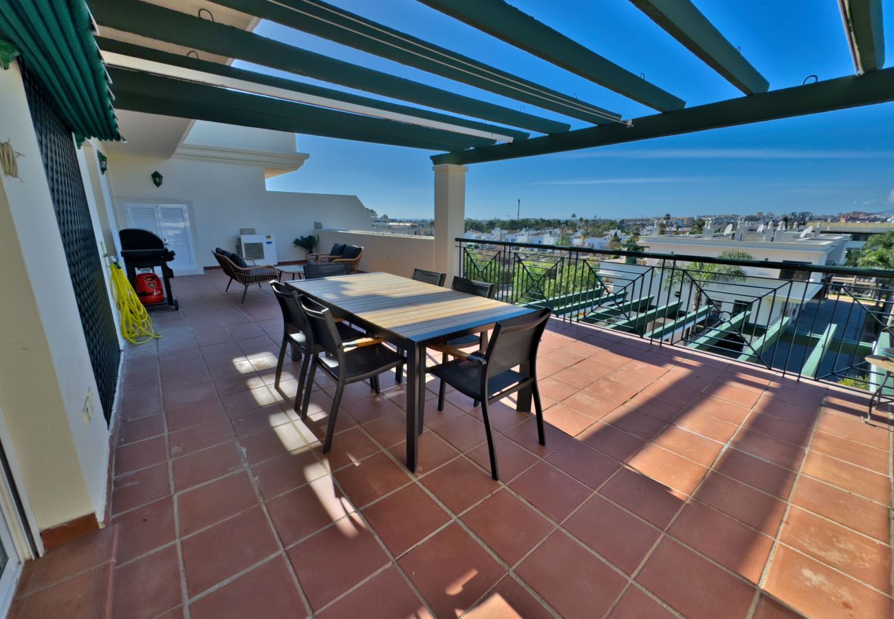 Apartamento en Marbella - Lorcrimar 2F. Moderno Apartamento Vacacional en Banús.