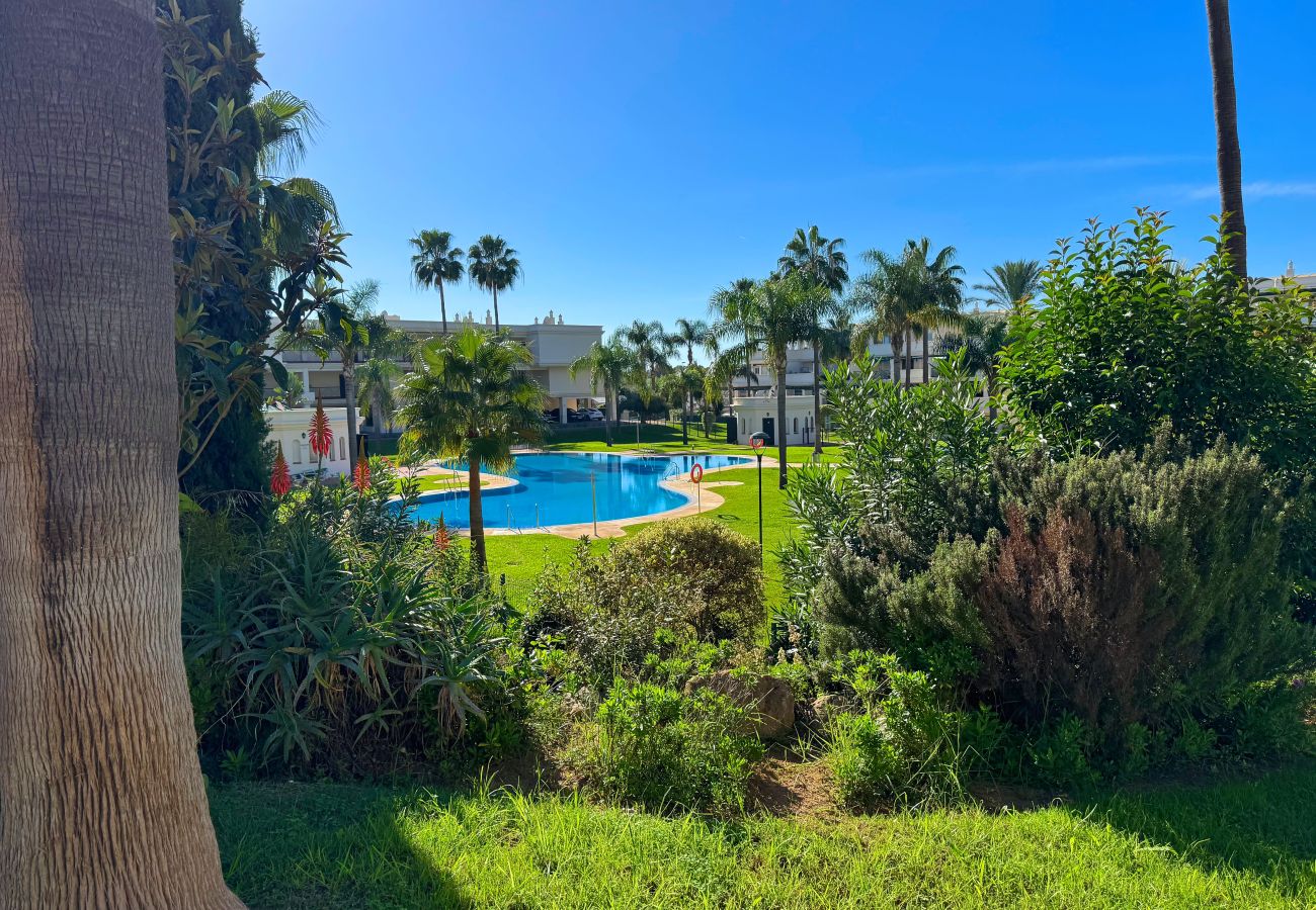 Apartamento en Marbella - Lorcrimar 2F. Moderno Apartamento Vacacional en Banús.