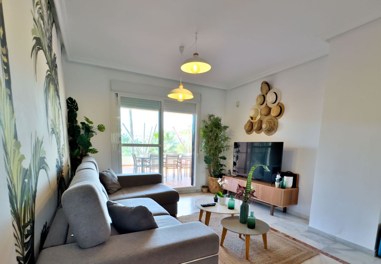 Ferienwohnung in Marbella - Lor 8BG. Moderno Apartamento Cerca de Puerto Banús.