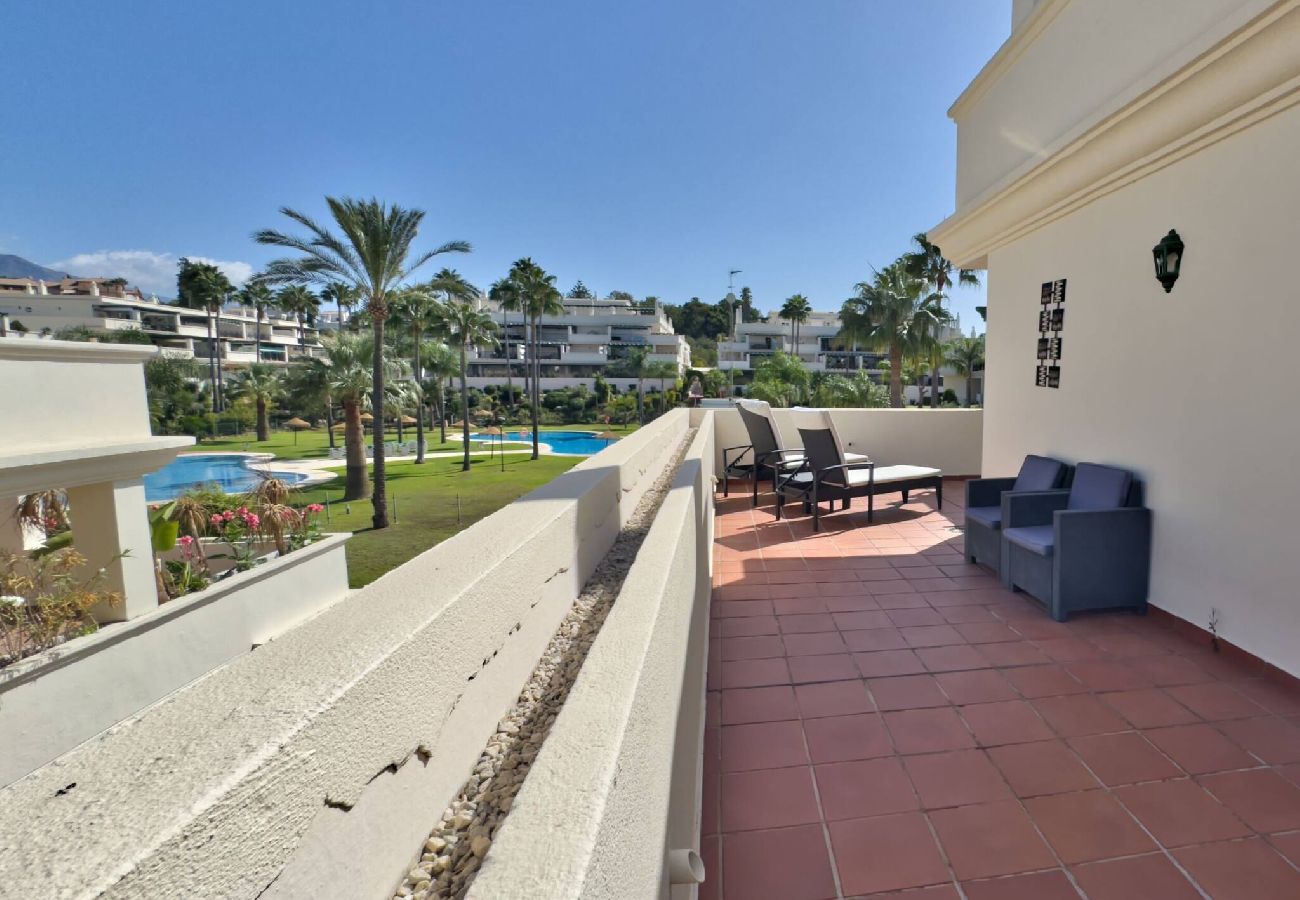 Ferienwohnung in Marbella - Moderno Apartamento cerca de Puerto Banús-Playa. 