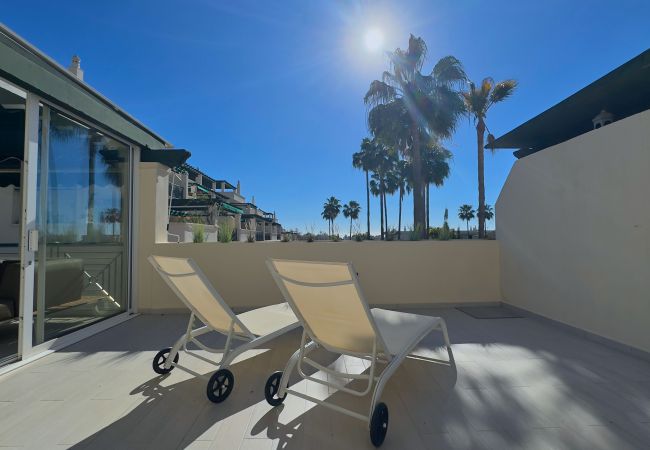 Ferienwohnung in Marbella - Lor 31C.Moderno Apartamento Orientado al Sur en Locrimar. 