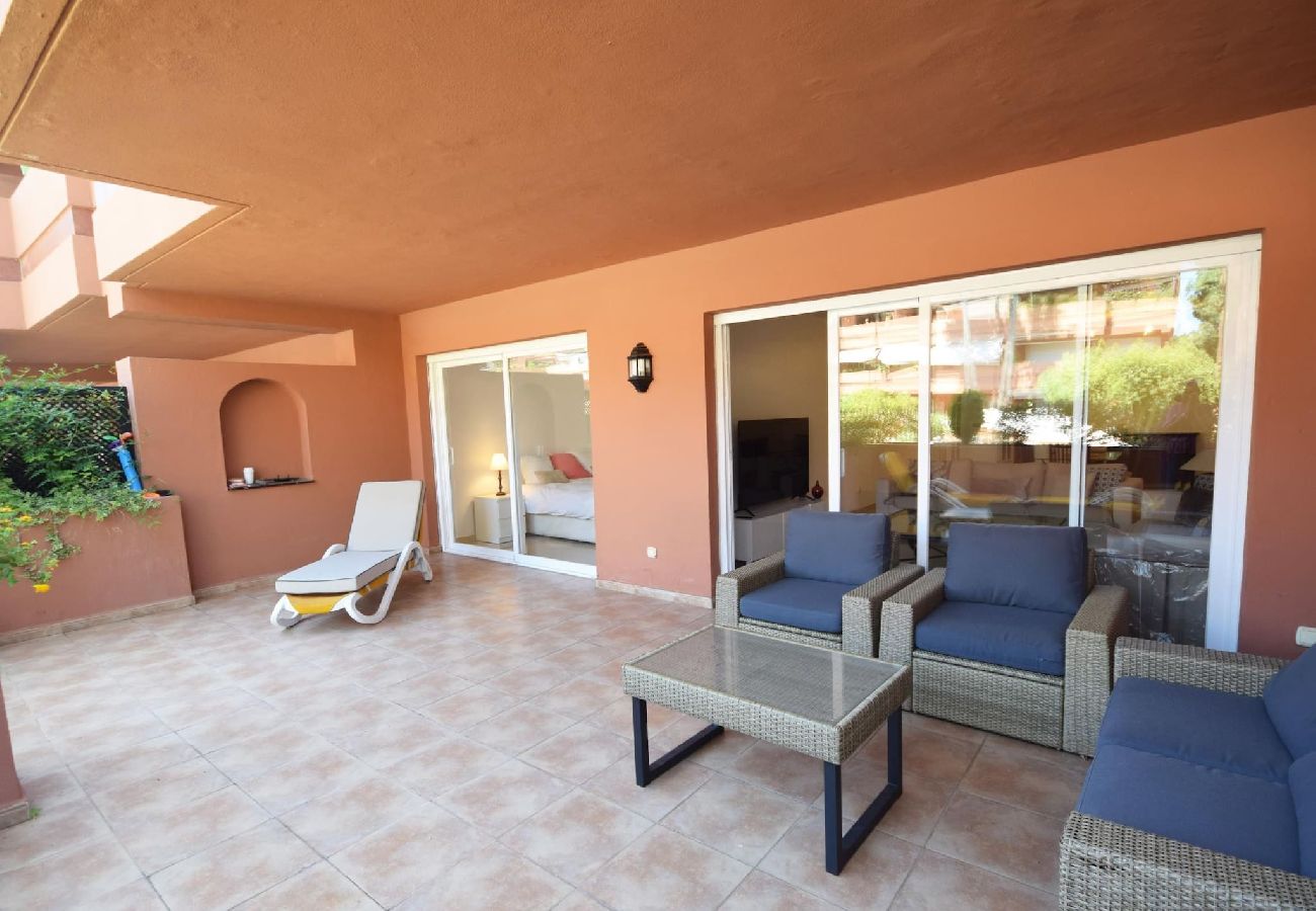 Ferienwohnung in Marbella - Apartamento planta baja Puerto Banus 