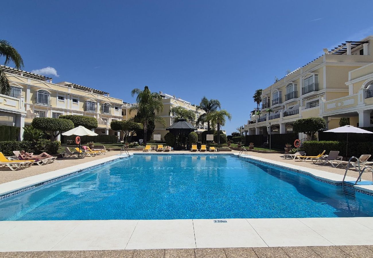 Ferienwohnung in Marbella - Apartamento en Aloha Nueva Andalucía 