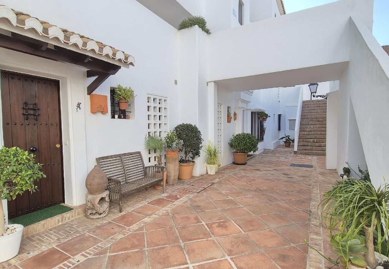 Ferienwohnung in Marbella - Apartamento en Altos de los Monteros 