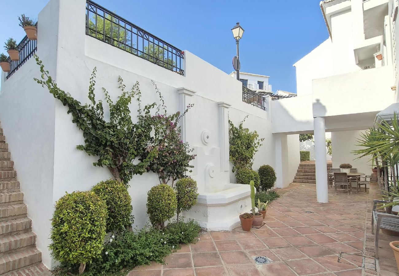 Ferienwohnung in Marbella - Apartamento en Altos de los Monteros 