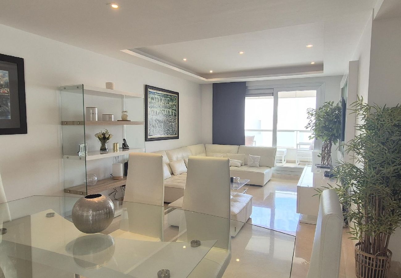 Ferienwohnung in Marbella - Apartamento en San Pedro lado playa 