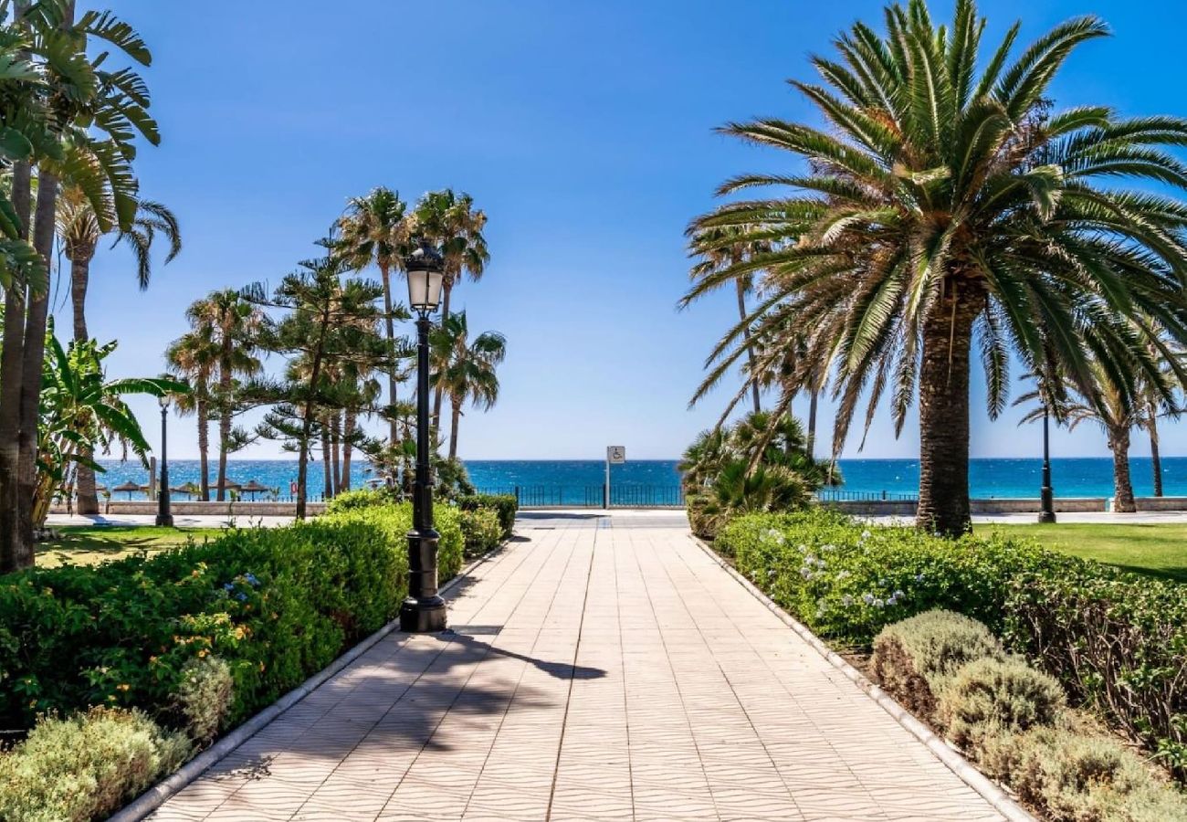 Ferienwohnung in Marbella - Apartamento en San Pedro lado playa 