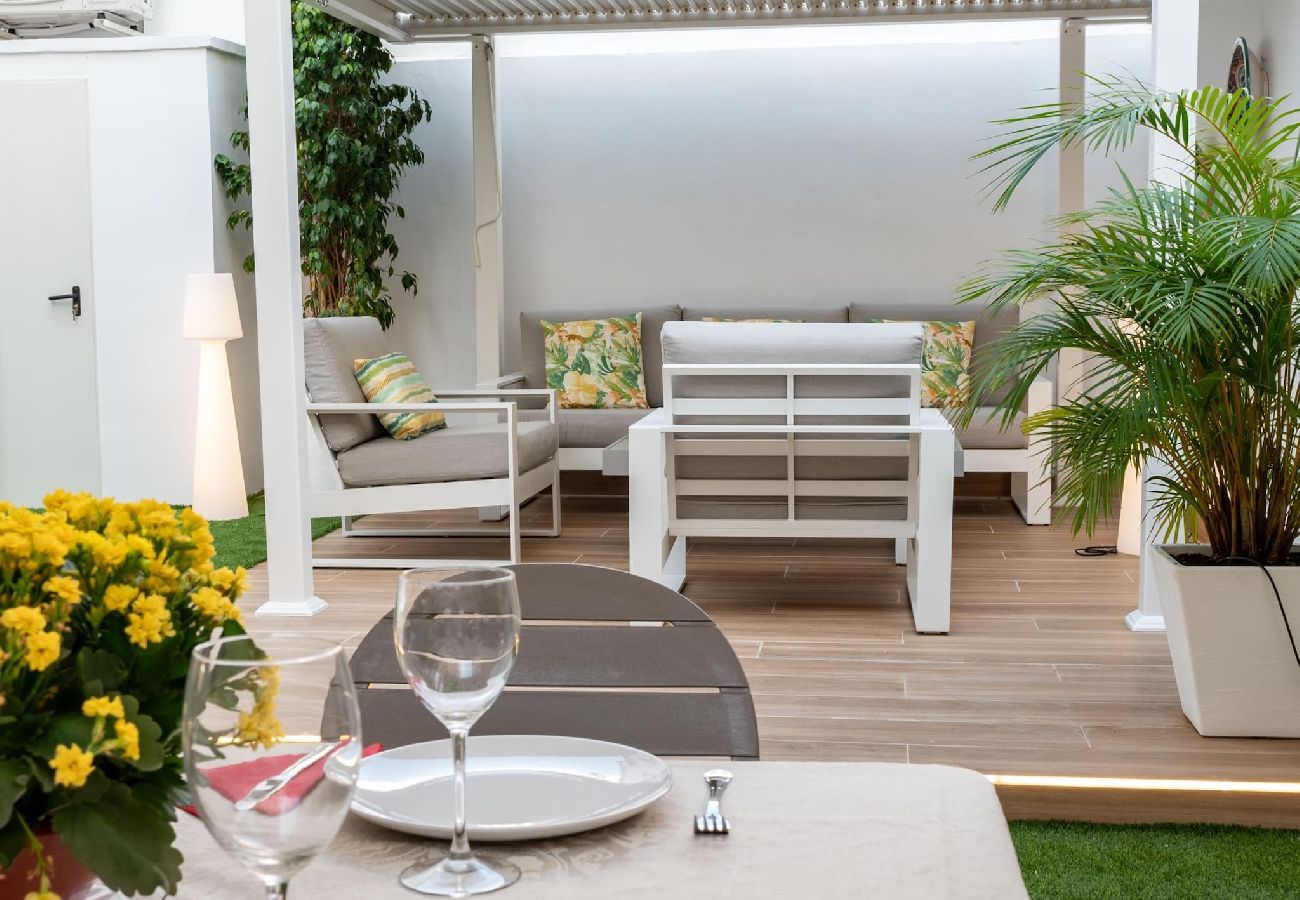 Ferienwohnung in Marbella - Elegante Apartamento a Dos Pasos de la Playa