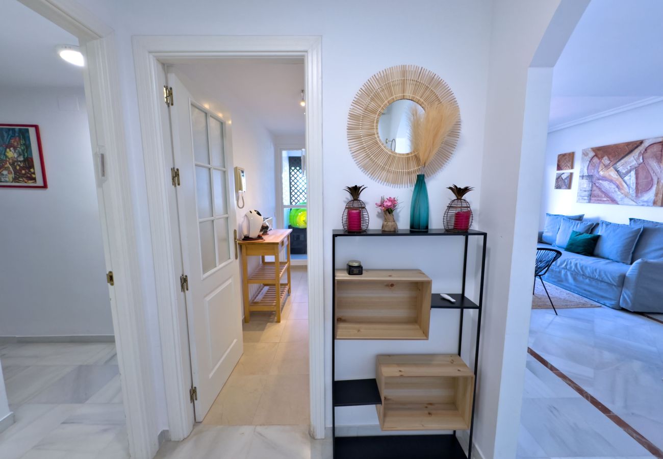 Ferienwohnung in Marbella - Lorcrimar 2F. Moderno Apartamento Vacacional en Banús.