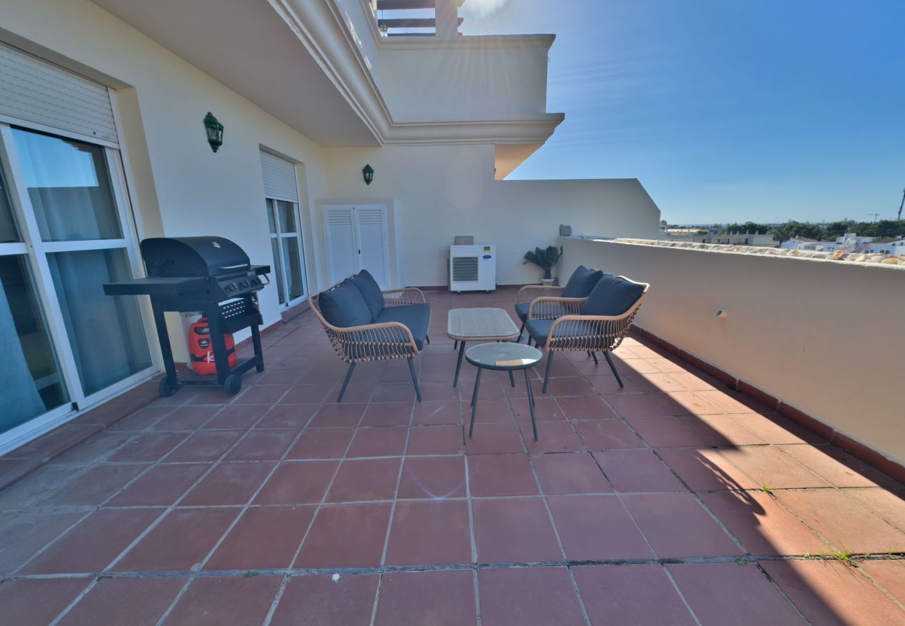 Ferienwohnung in Marbella - Lorcrimar 2F. Moderno Apartamento Vacacional en Banús.