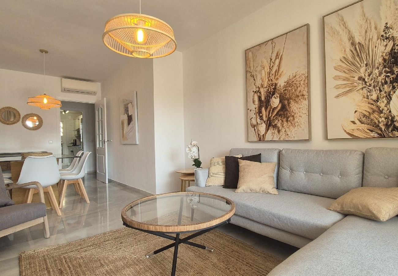 Ferienwohnung in Mijas - Moderno Apartamento en Mi Capricho, Calahonda.