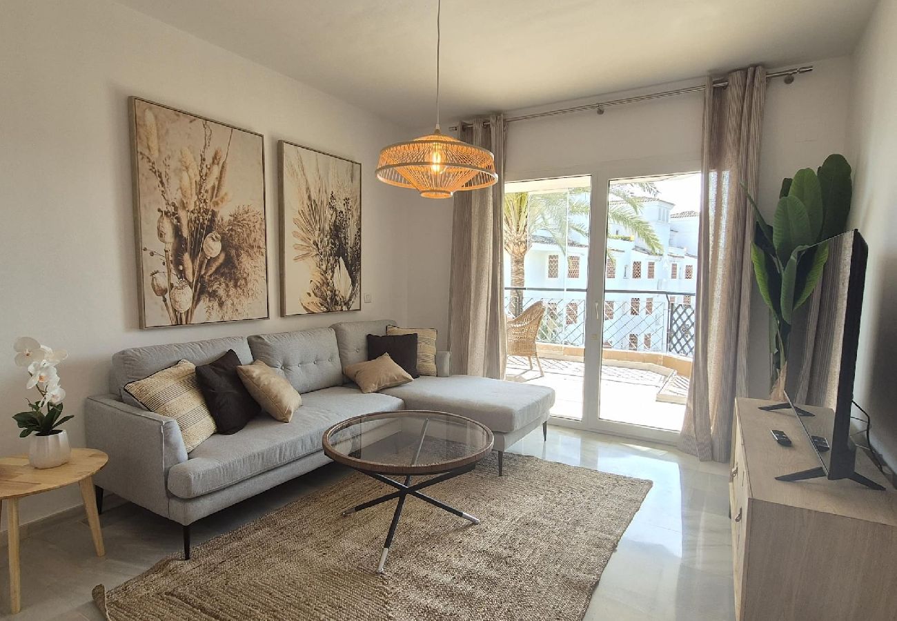 Ferienwohnung in Mijas - Moderno Apartamento en Mi Capricho, Calahonda.