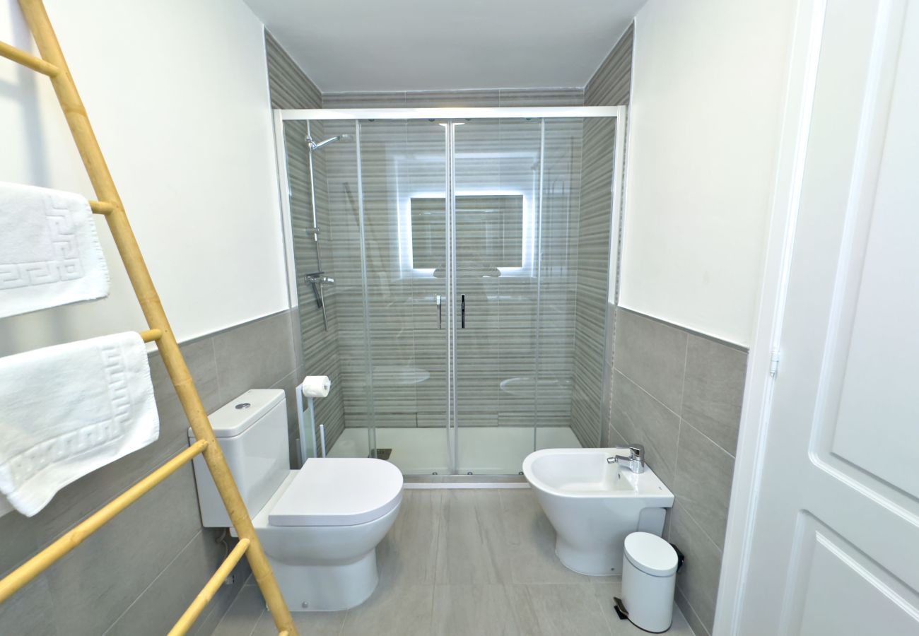 Ferienwohnung in Mijas - Moderno Apartamento en Mi Capricho, Calahonda.