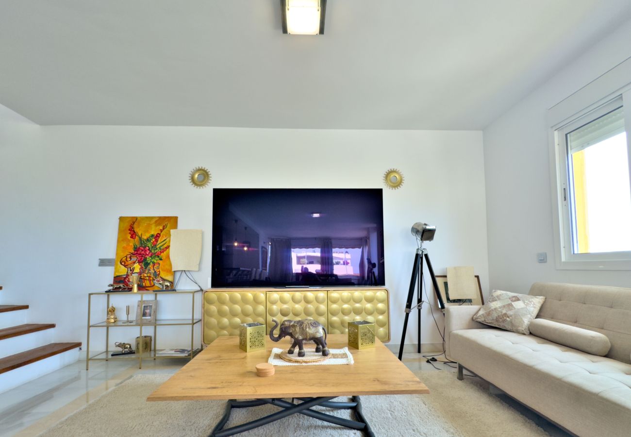 Ferienwohnung in Marbella - Moderno y Amplio Ático Dúplex en La Milla de Oro.