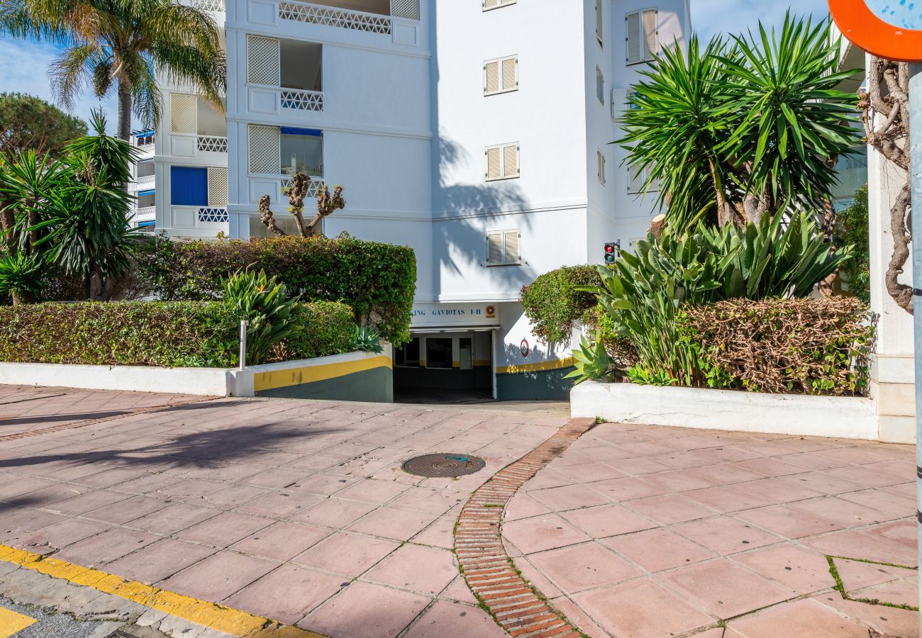 Ferienwohnung in Marbella - Apartamento de lujo en alquiler vacacional en Puerto Banús. 