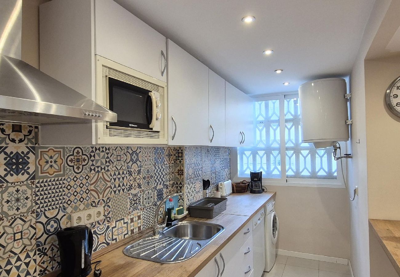 Apartment in Marbella - Cozy Holiday Apartment in Marbella center.