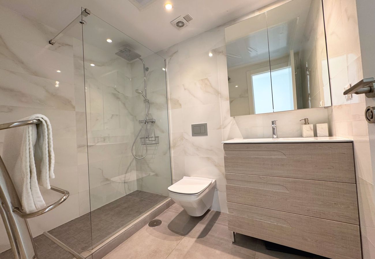 Apartment in Marbella - Lor 31C.Modern South Facing Apartment in Locrimar. 