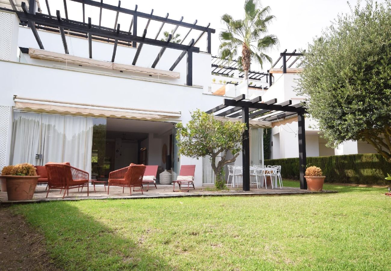 Townhouse in Marbella - semi-detached house in Santa Clara Golf 