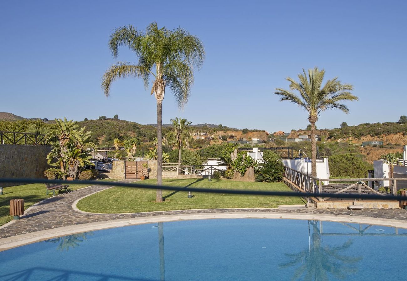 Townhouse in Marbella - semi-detached house in Santa Clara Golf 