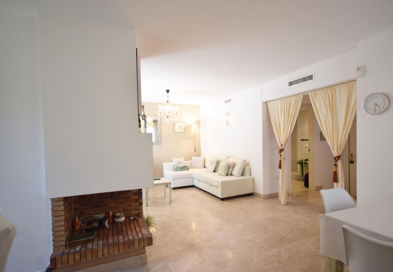 Townhouse in Marbella - semi-detached house in Los Naranjos de Marbella 