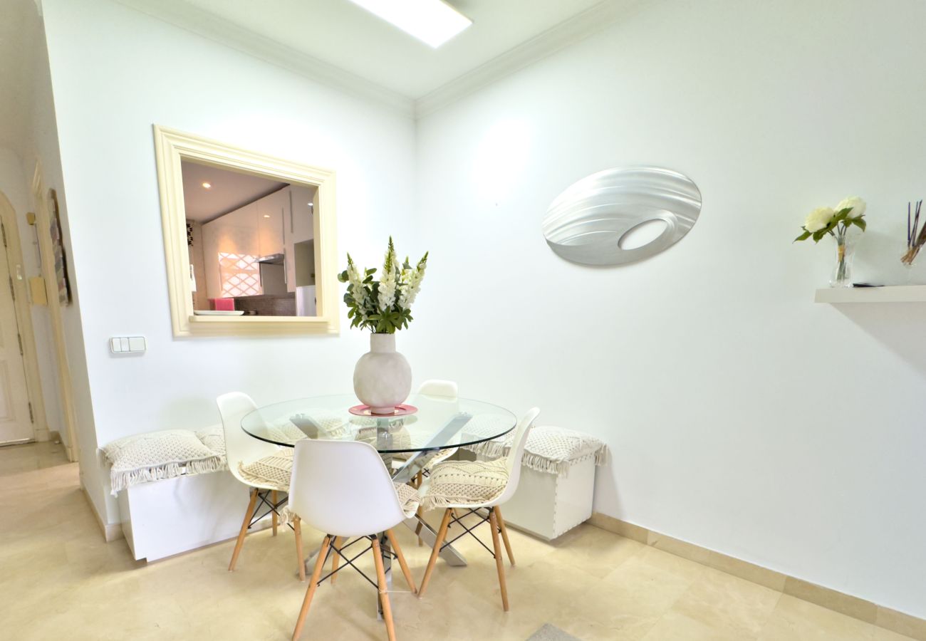 Apartment in Marbella - Dream Getaway in Aloha Garden, Marbella
