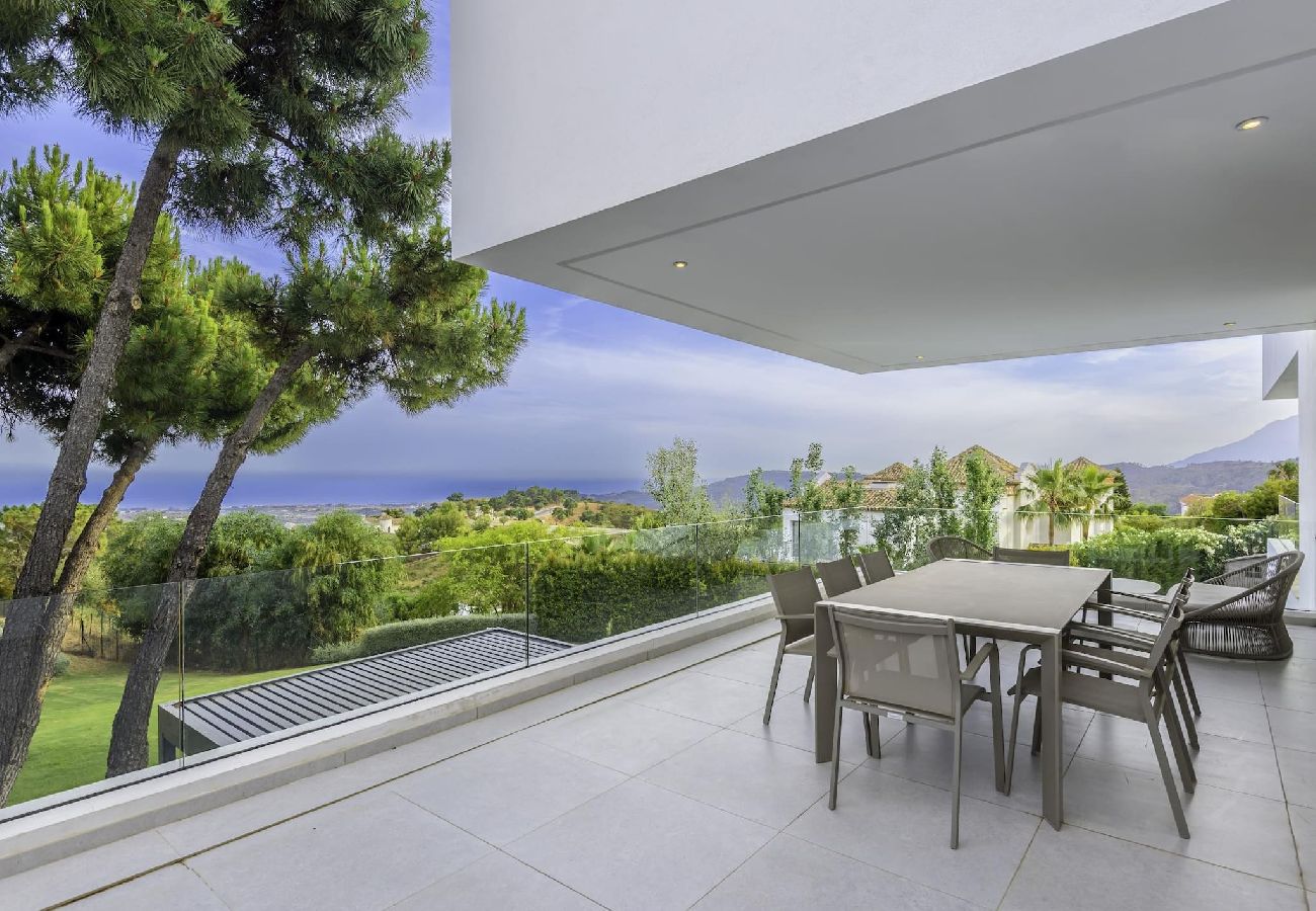 Villa in Benahavís - Villa Condor: A Jewel of Exclusivity and Modernity 