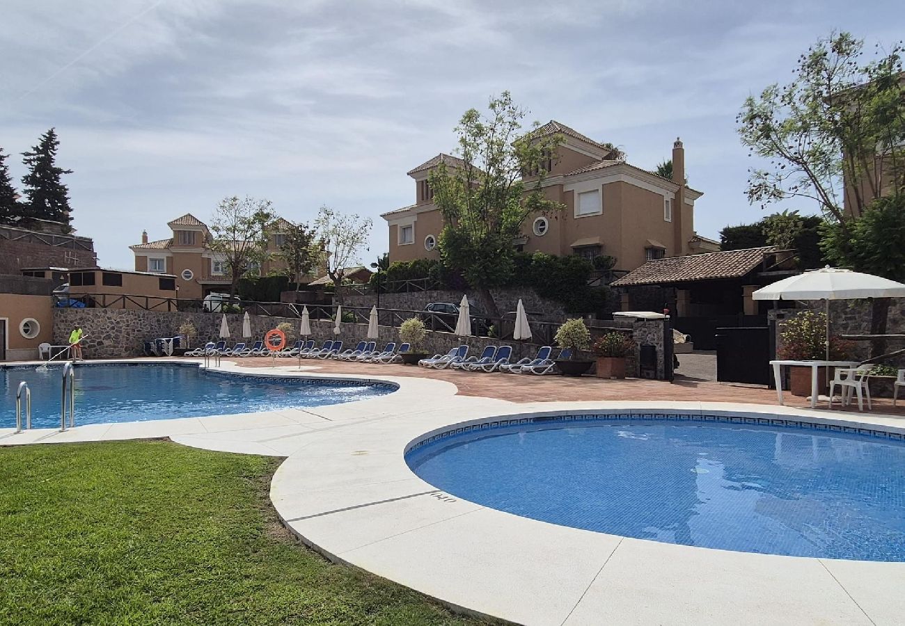 Townhouse in Marbella - Exclusive Luxury Townhouse in Santa Clara Golf .