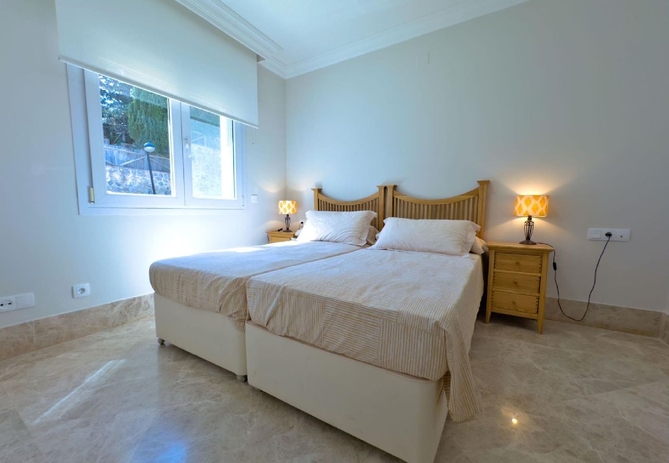 Townhouse in Marbella - Exclusive Luxury Townhouse in Santa Clara Golf .