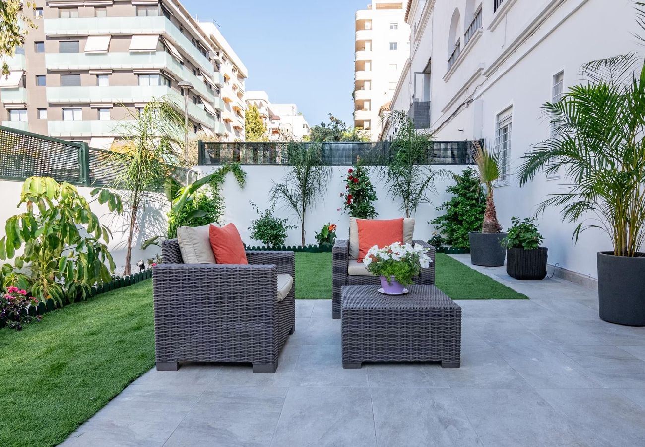 Apartment in Marbella - Elegant flat in the heart of the city centre with large terraces.