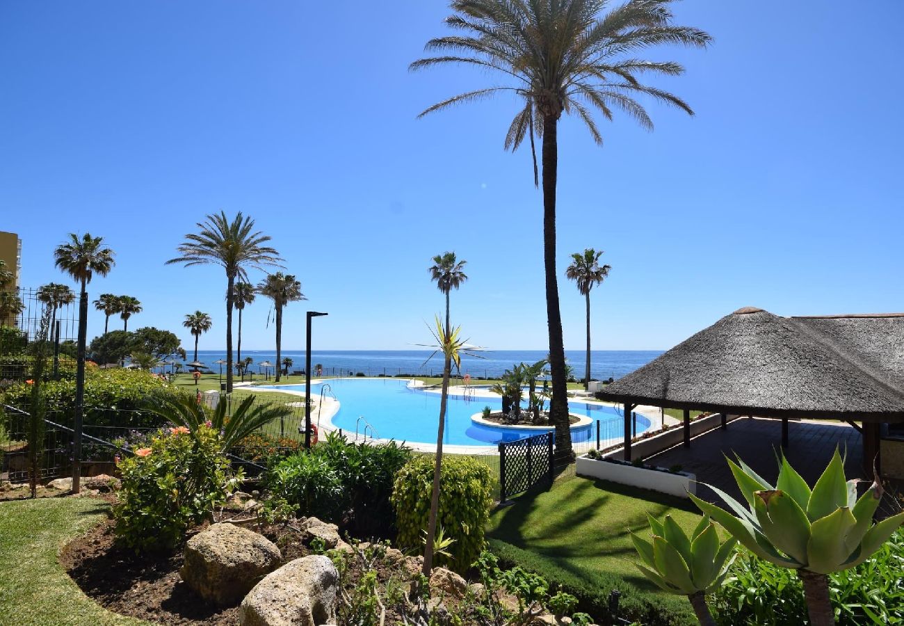 Apartment in Mijas Costa - Stunning Apartment in Mi Capricho, Calahonda.