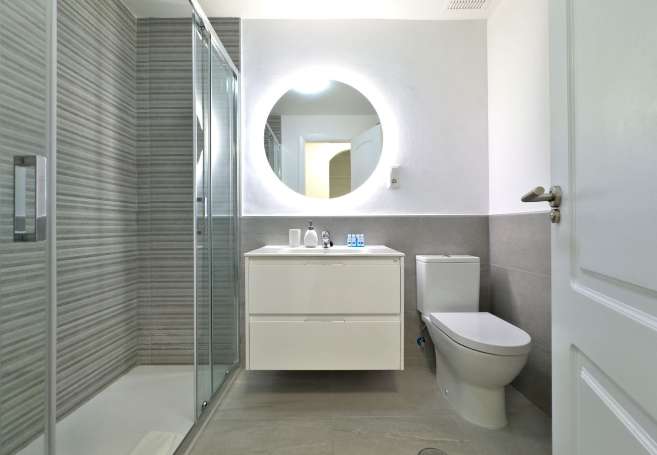 Apartment in Mijas Costa - Stunning Apartment in Mi Capricho, Calahonda.