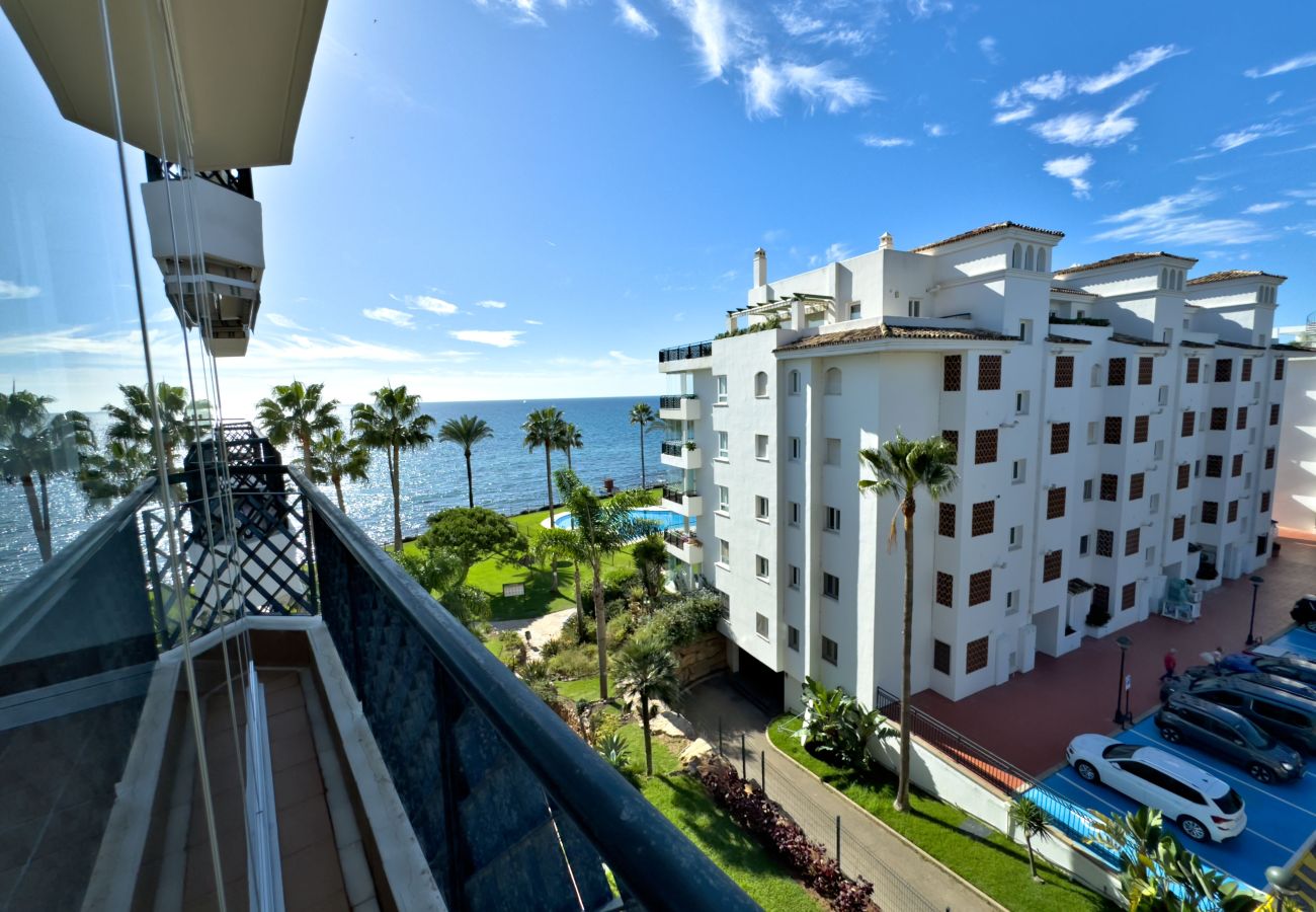Apartment in Mijas Costa - Stunning Apartment in Mi Capricho, Calahonda.