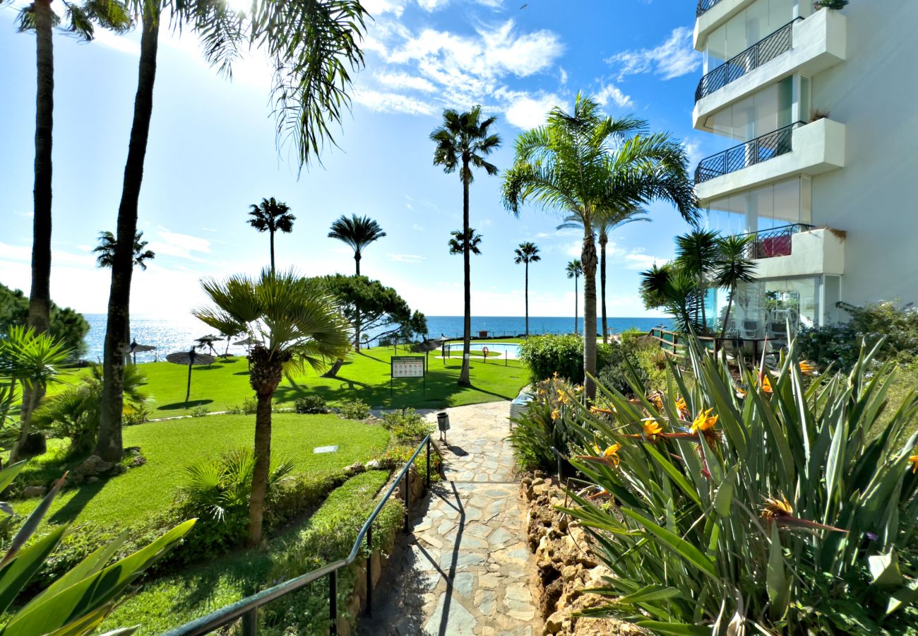 Apartment in Mijas Costa - Stunning Apartment in Mi Capricho, Calahonda.