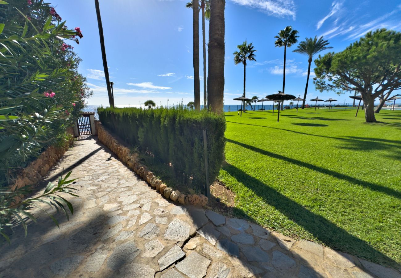 Apartment in Mijas Costa - Stunning Apartment in Mi Capricho, Calahonda.