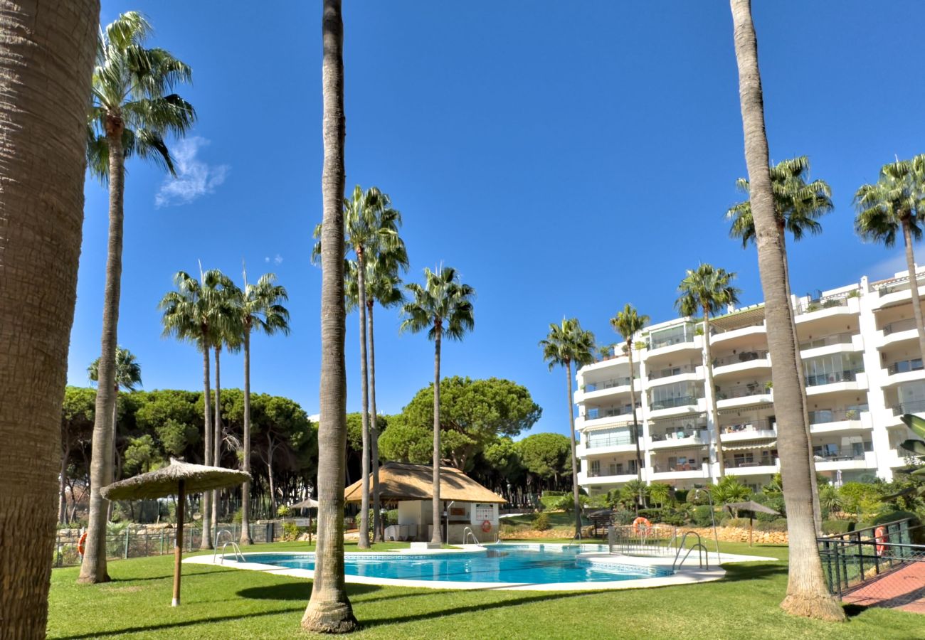 Apartment in Mijas Costa - Stunning Apartment in Mi Capricho, Calahonda.