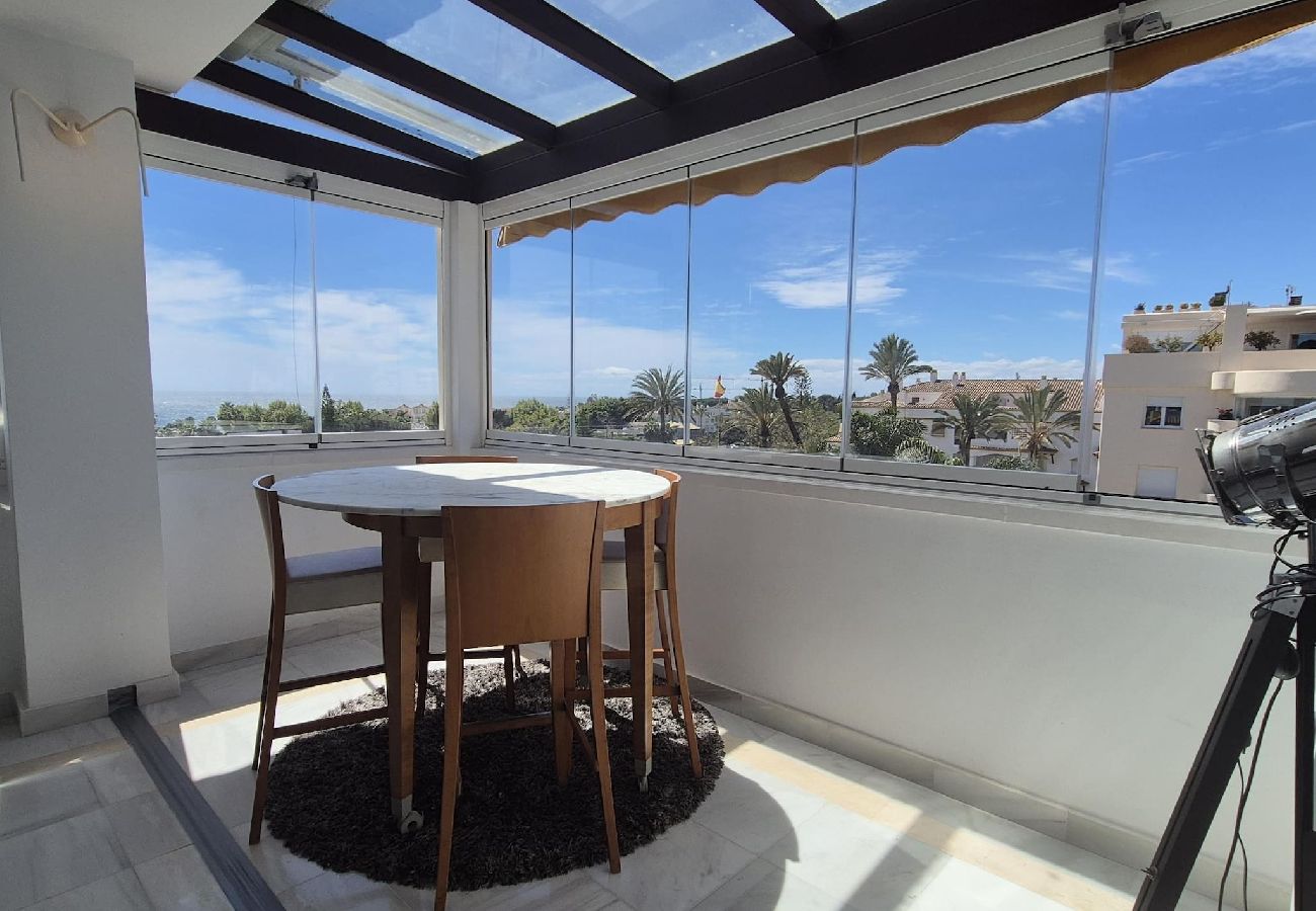 Apartment in Marbella - Moderm Holiday Duplex Penthouse in Golden Mile. 