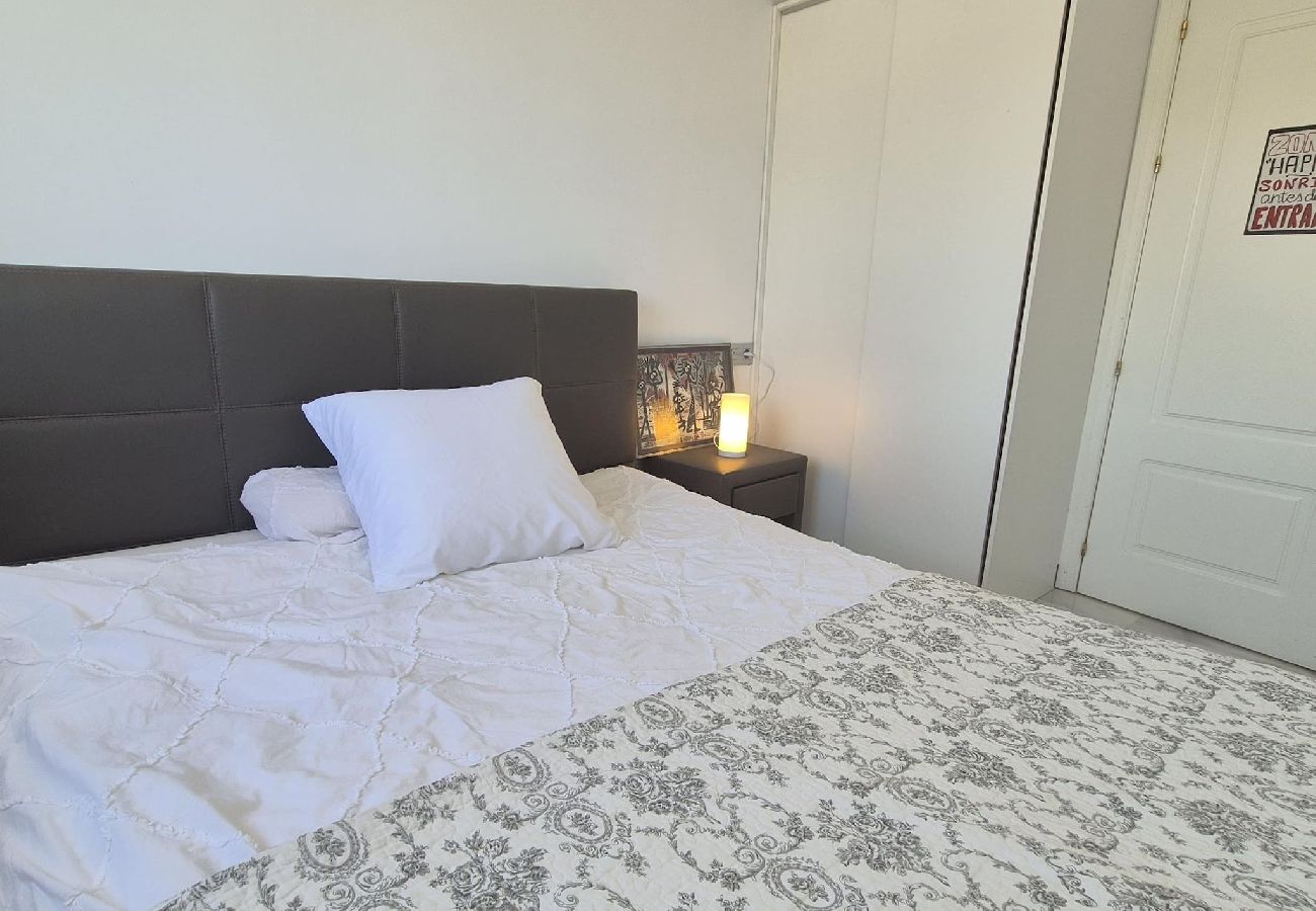 Apartment in Marbella - Moderm Holiday Duplex Penthouse in Golden Mile. 