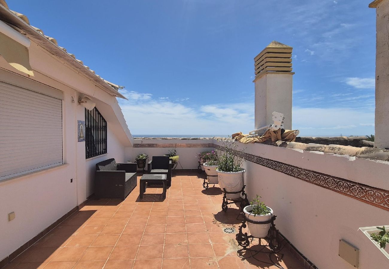 Apartment in Marbella - Moderm Holiday Duplex Penthouse in Golden Mile. 