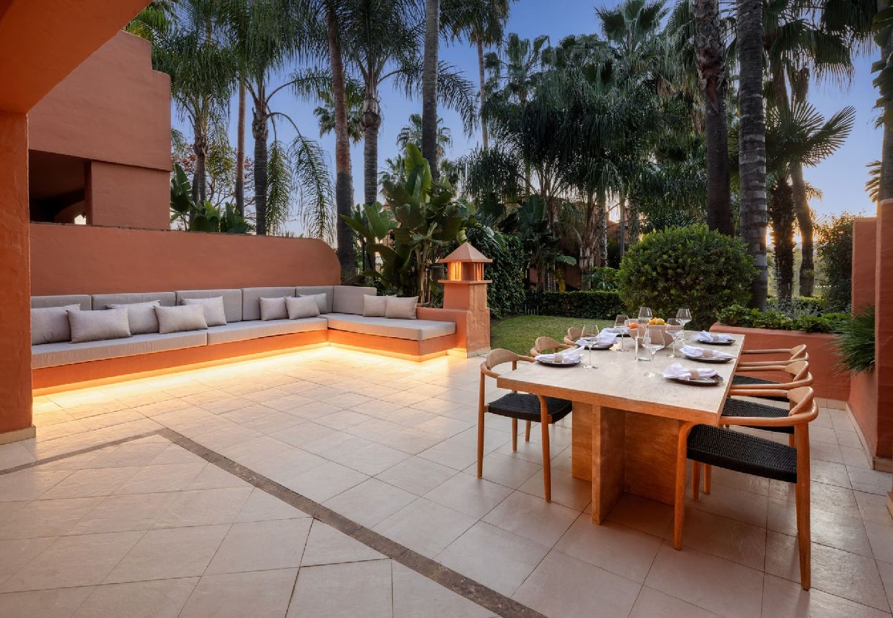 Townhouse in Marbella - Luxury Townhouse on Marbella's Golden Mile 