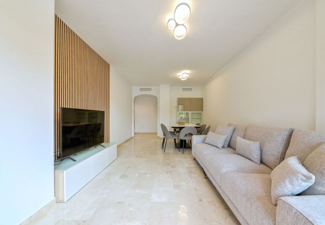  in Estepona - Spacious 3-Bedroom Apartment by the Beach – Costalita, Estepona