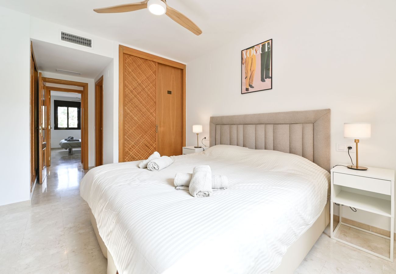 Apartment in Estepona - Spacious 3-Bedroom Apartment by the Beach – Costalita, Estepona
