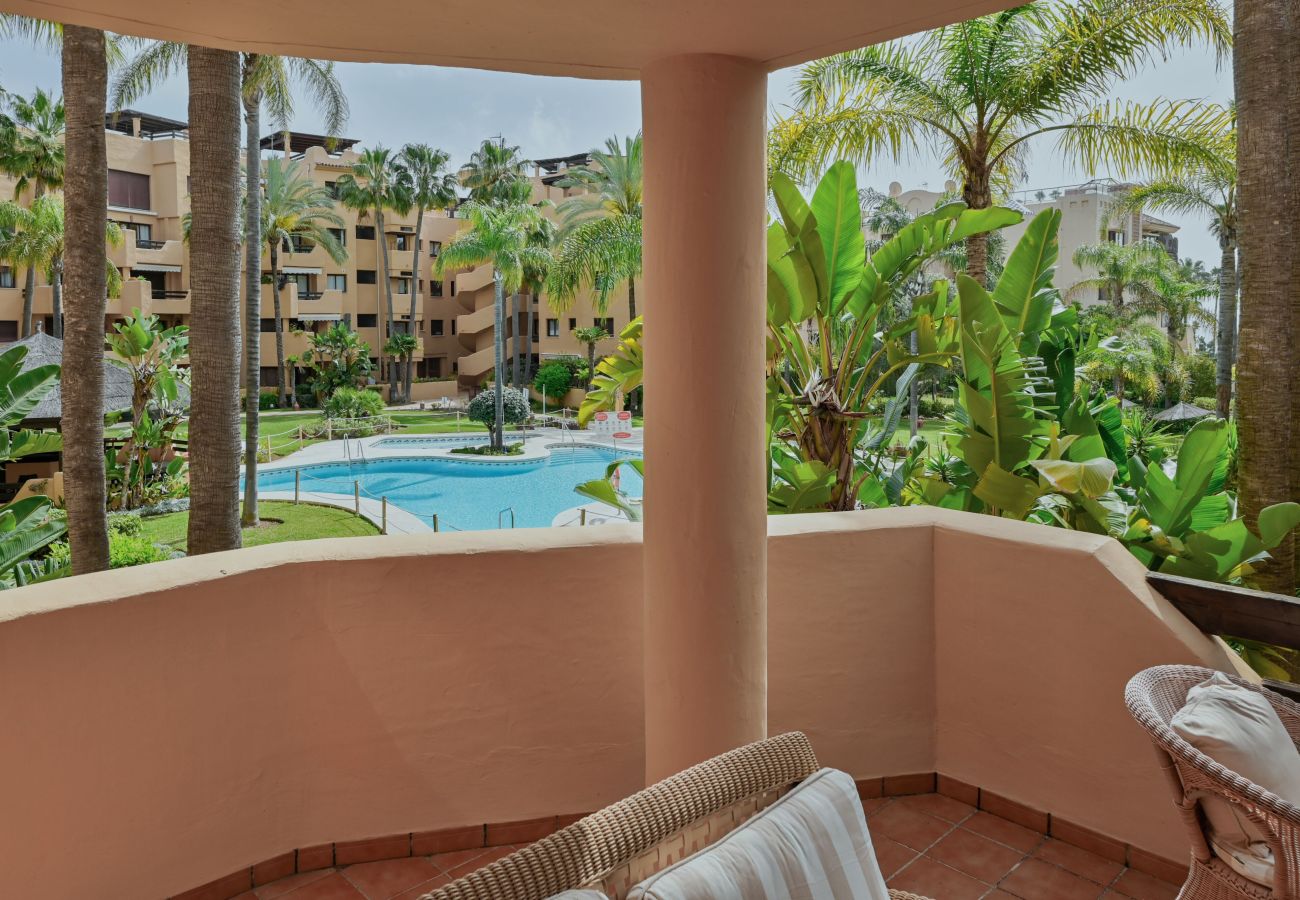 Apartment in Estepona - Spacious 3-Bedroom Apartment by the Beach – Costalita, Estepona