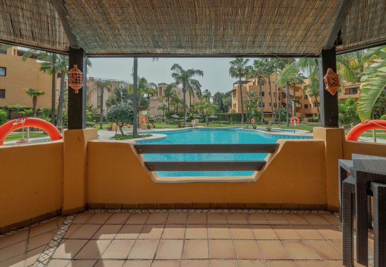 Apartment in Estepona - Spacious 3-Bedroom Apartment by the Beach – Costalita, Estepona