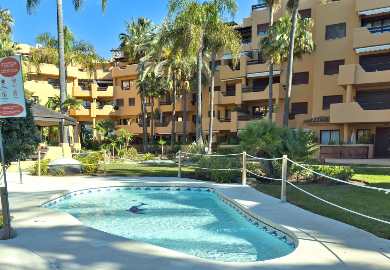 Apartment in Estepona - Spacious 3-Bedroom Apartment by the Beach – Costalita, Estepona