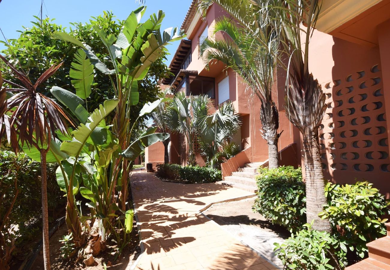 Appartement à Marbella - Appartement rez-de-jardin Puerto Banus 