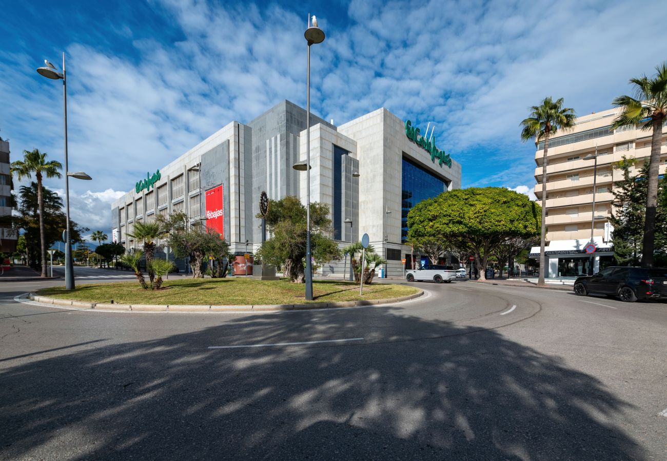 Appartement à Marbella - Appartement de luxe à louer pour les vacances à Puerto Banus. 